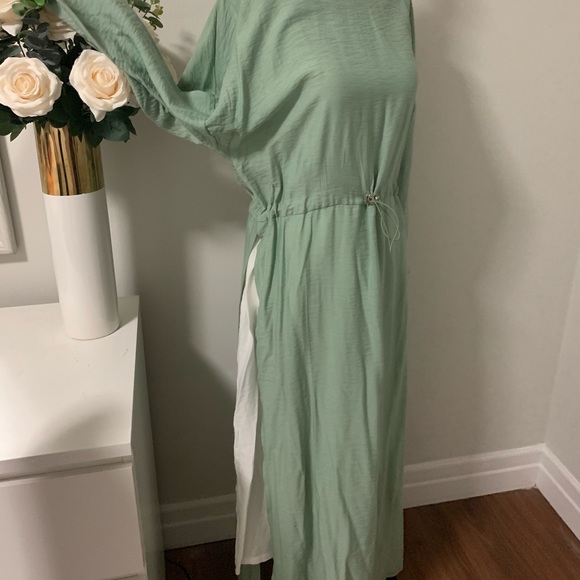 Pistachio 2 piece dress - Picture 12 of 12